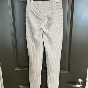 Booty Scrunch Textured High-Waisted Leggings